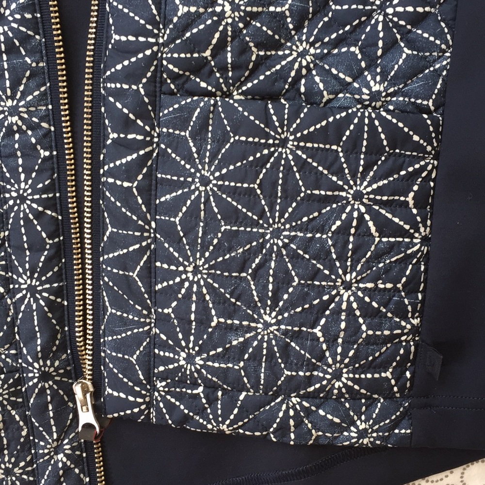 Lululemon light jacket - Picture 3 of 4